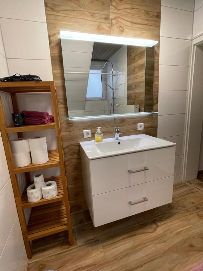 Ferienwohnung Am Schloss Leipheim Naehe Legoland Екстер'єр фото